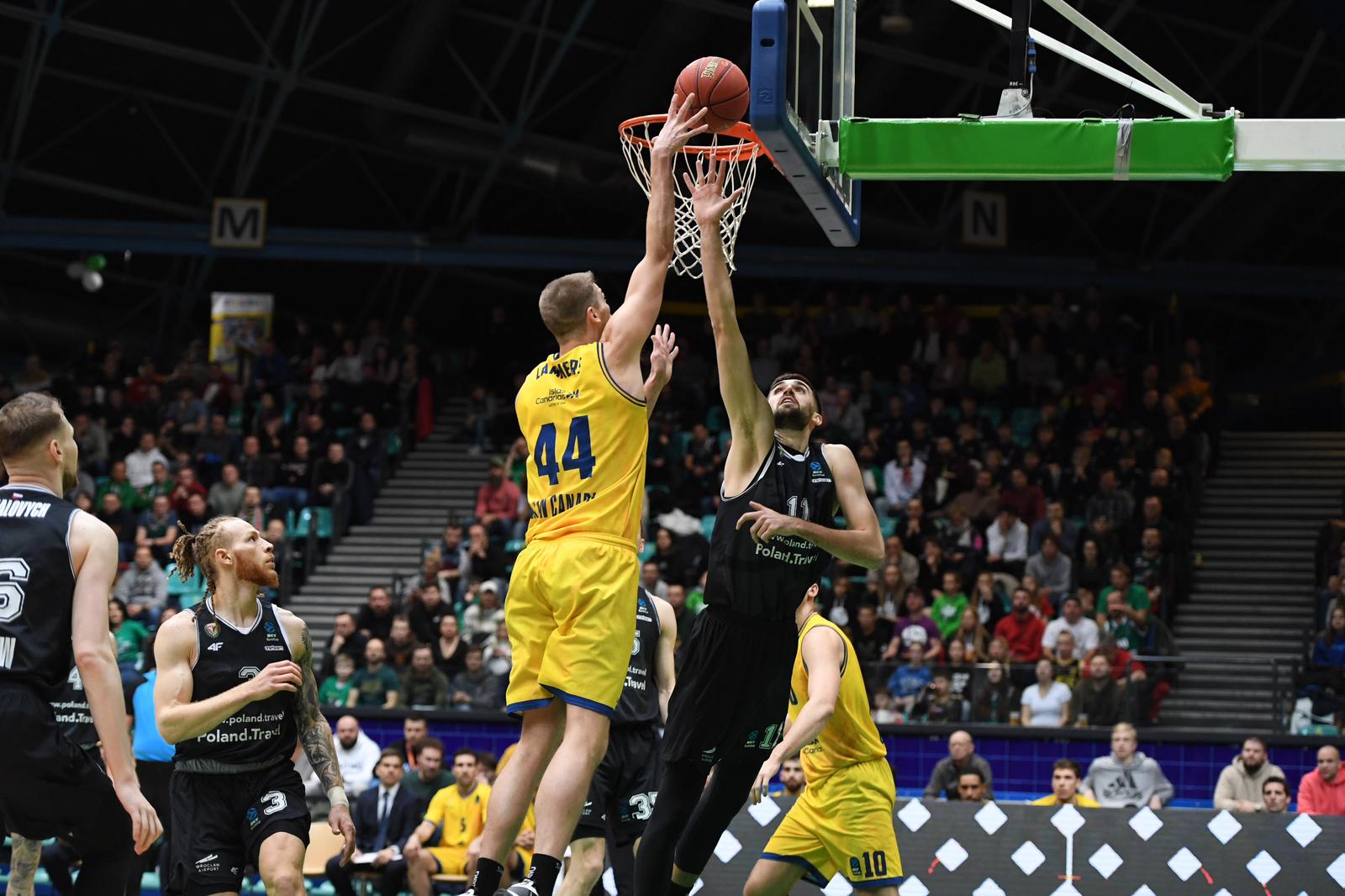 El Dreamland Gran Canaria Se Impone Con Gran Autoridad Al Slask Wroclaw