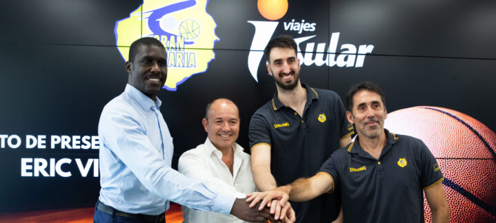 Presentación de Eric Vila junto a varios representantes del Club Baloncesto Gran Canaria.