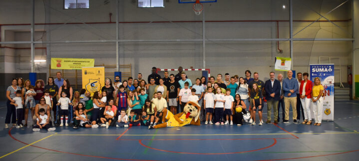 Participantes del Proyecto Suma del CB Gran Canaria en un evento en Arucas.