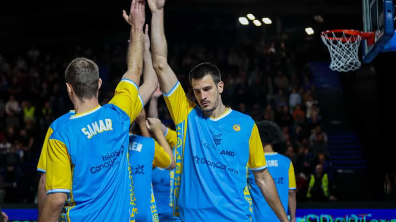  A4EC3E49-25C2-46DE-8AB0-BC26676B964C