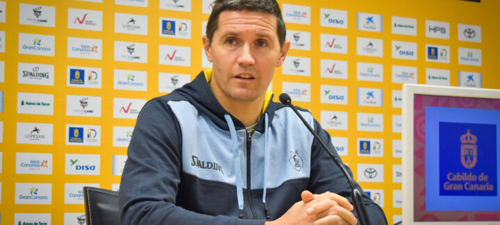 Lakovic, en rueda de prensa.