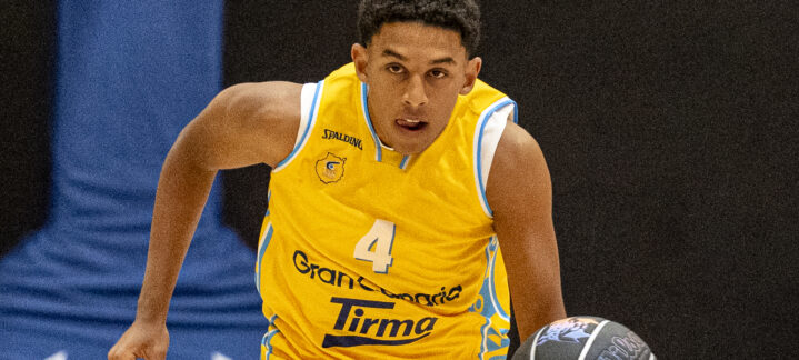 Un jugador del infantil de la Minicopa Endesa en la fase previa de noviembre de 2025