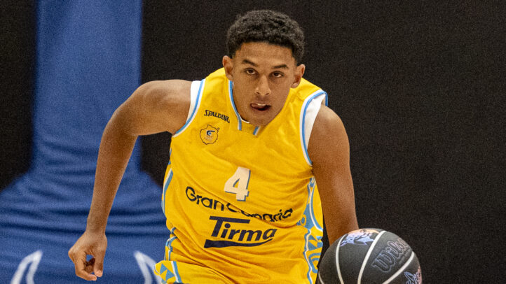 Un jugador del infantil de la Minicopa Endesa en la fase previa de noviembre de 2025