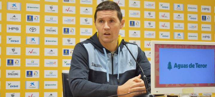 Lakovic, en rueda de prensa.