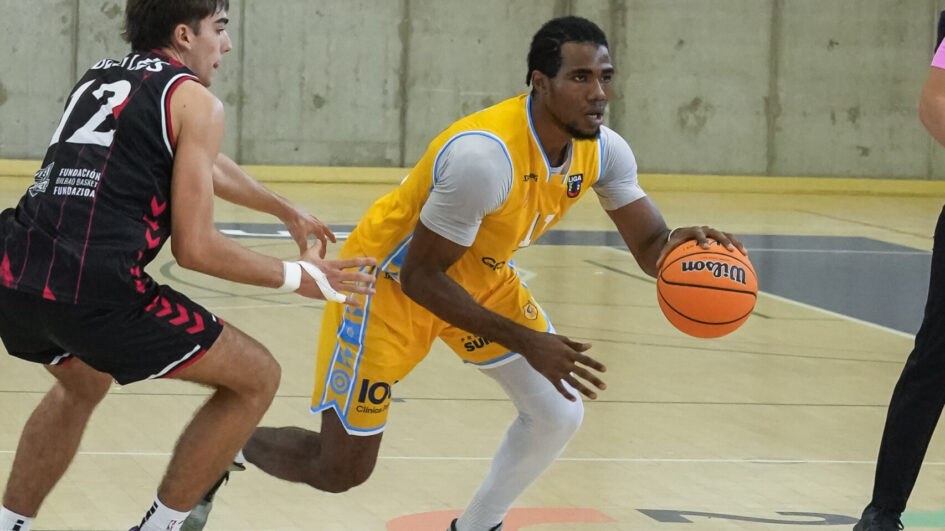 Arthur Tsafack, en acción de ataque.