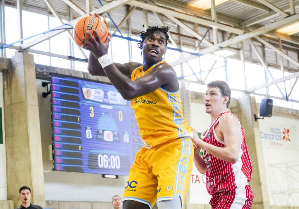 Miteo en acción de ataque. 