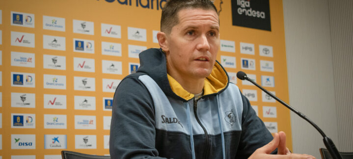 Lakovic, en rueda de prensa.