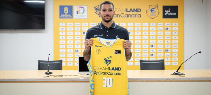 Kassius Robertson, presentado en el Gran Canaria Arena.