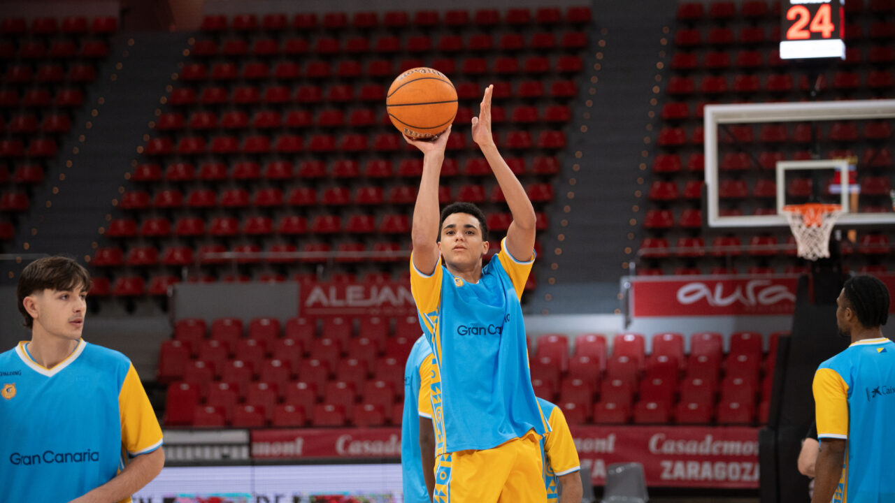  RS877397_J2 CAZ-GCA Firmar acb Photo - Alejandro Meavilla