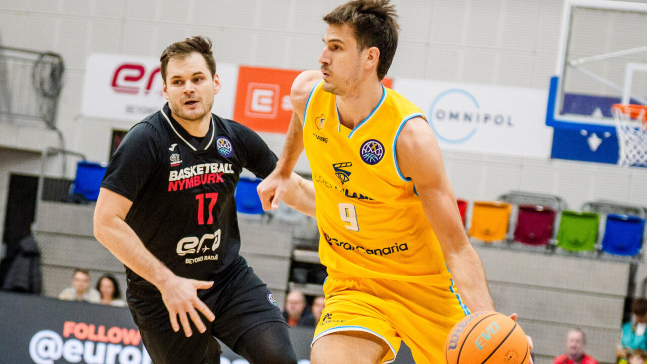 Nico Brussino, en acción de ataque.