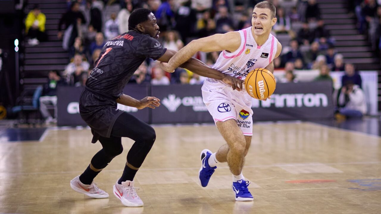 Ziga Samar, en acción de ataque.