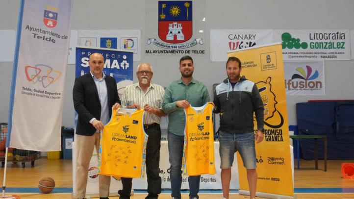 Imagen de la concentración del Proyecto Suma.