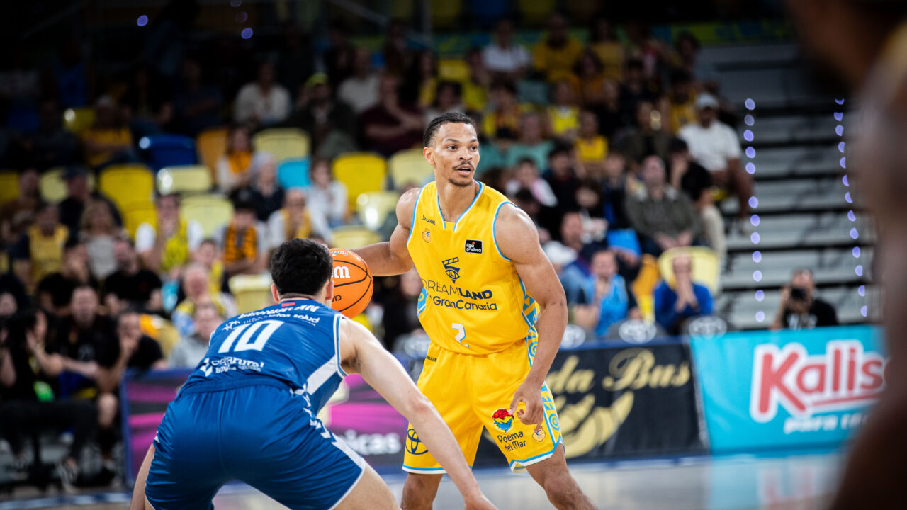 Imagen de partido ante Recoletas Salud San Pablo Burgos.