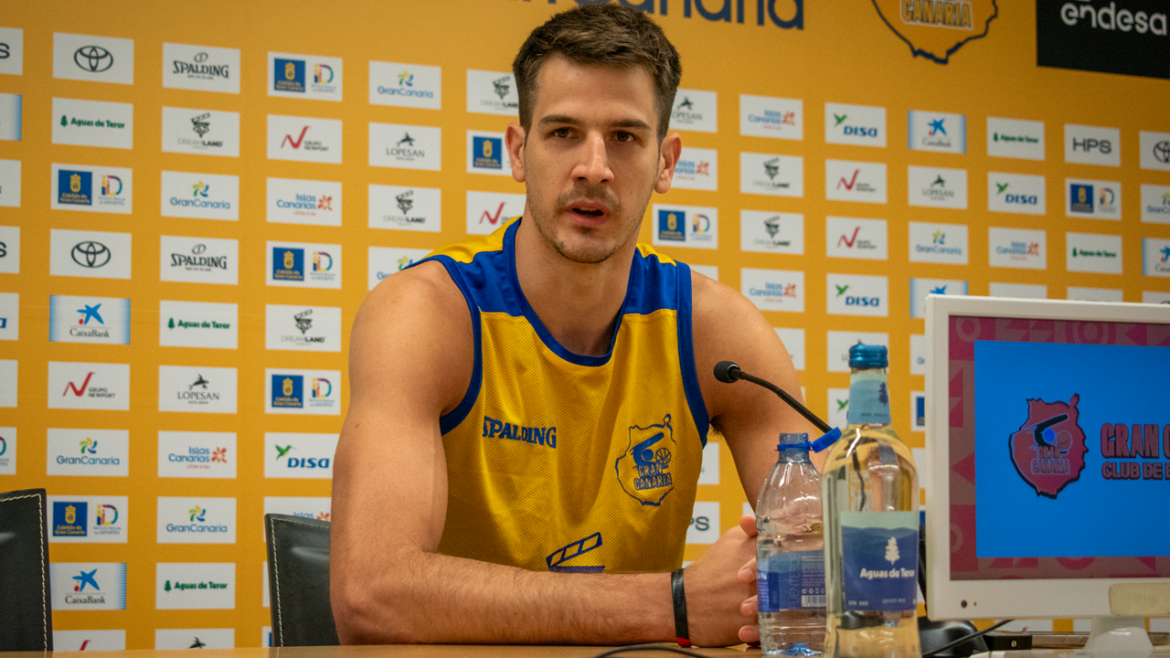 Imagen de Nico Brussino en la previa.