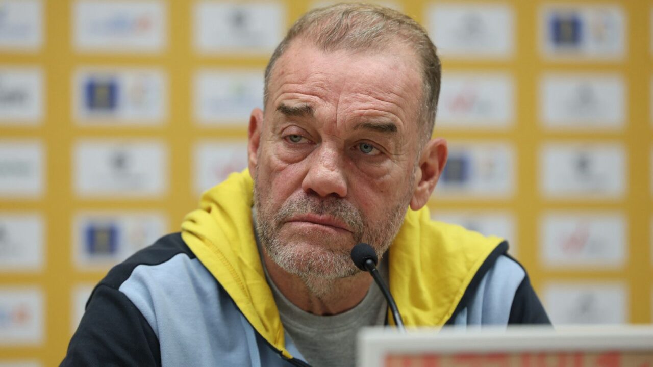 Néstor García, en sala de prensa