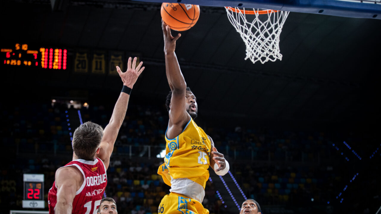 Acción ofensiva del Dreamland Gran Canaria.