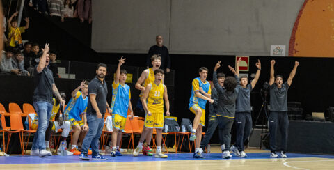Un jugador del infantil de la Minicopa Endesa en la fase previa de noviembre de 2025